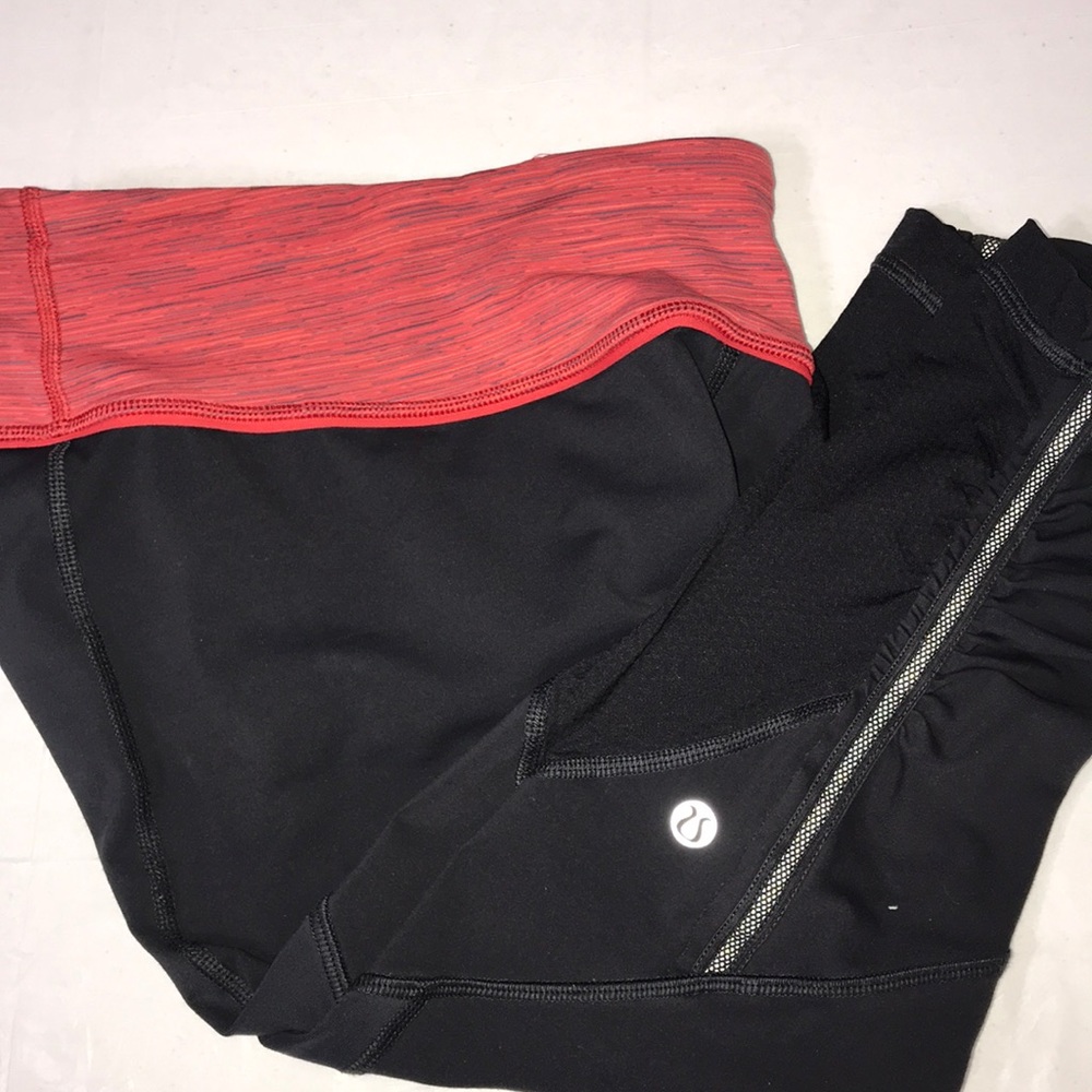 LULULEMON PANTS- Cropped Size 4